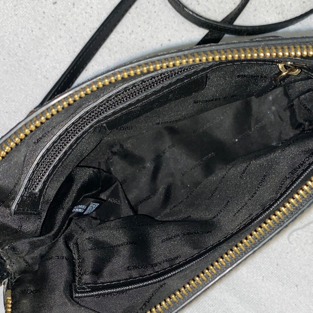 Michael Kors • Black • Crossbody Bag with Gold Accents - Picture 3 of 7